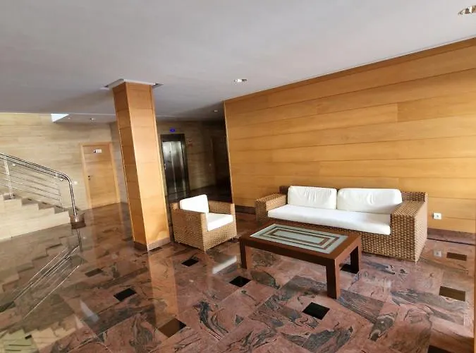 Large Terrace With Views On The Cliffs At Balcon De Gigantes