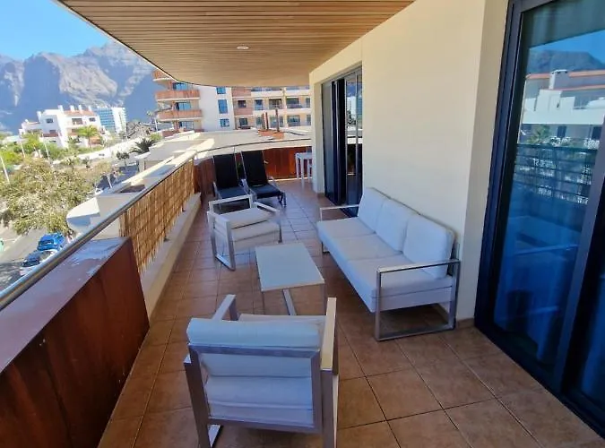 Large Terrace With Views On The Cliffs At Balcon De Gigantes * Puerto de Santiago (Tenerife)