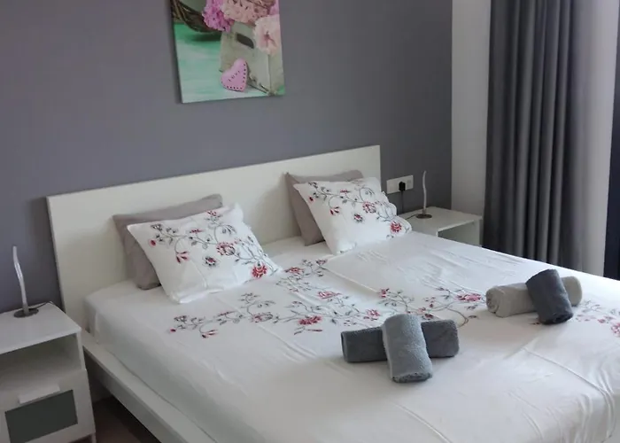 Large Terrace With Views On The Cliffs At Balcon De Gigantes Apartament