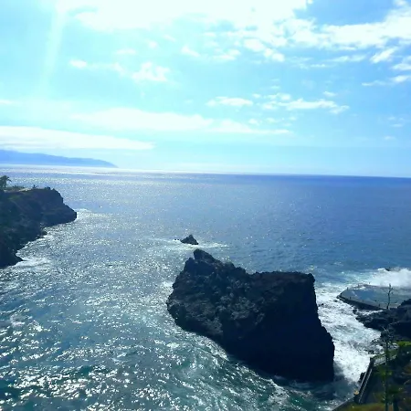 Large Terrace With Views On The Cliffs At Balcon De Gigantes *