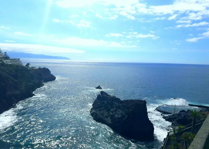 Large Terrace With Views On The Cliffs At Balcon De Gigantes *