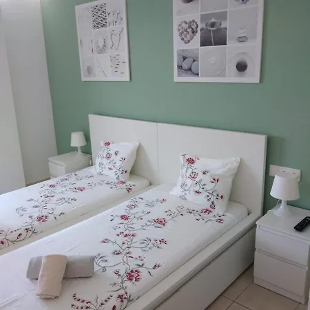 Large Terrace With Views On The Cliffs At Balcon De Gigantes 圣地亚哥港