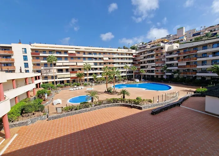 Large Terrace With Views On The Cliffs At Balcon De Gigantes *