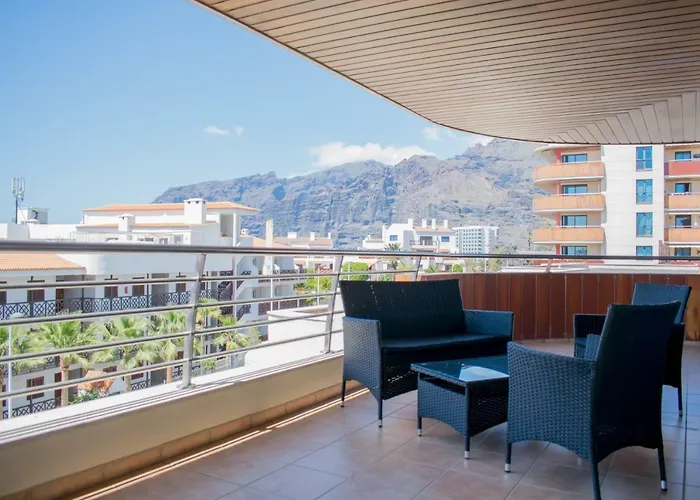 Large Terrace With Views On The Cliffs At Balcon De Gigantes